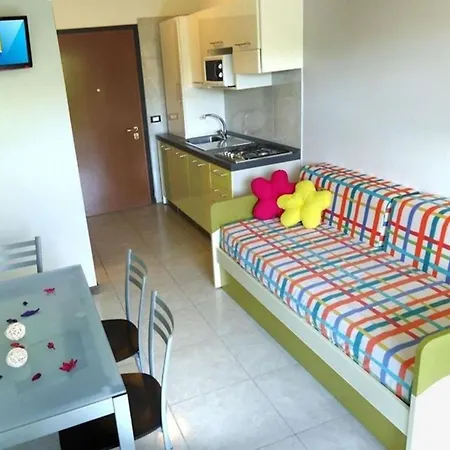 Fully Furnished On The Floor *